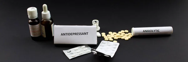 Picture of anxiolytics, antidepressants and sleeping pills. Addiction, abuse and abstinence in the new millennium. Horizontal banner