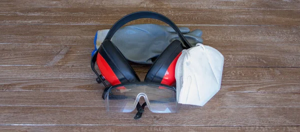Bild Handskar Skyddsglasögon Hörlurar Och Mask Representation Personlig Skyddsutrustning Som — Stockfoto