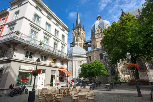 Aachen Germany July 2020 Street Cafe View Historical Aachen Cathedral — Stock fotografie
