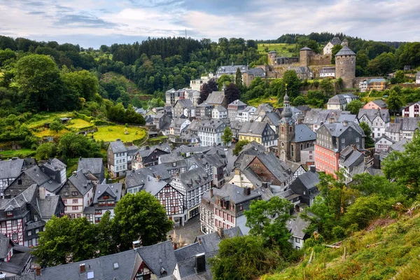 Historické Město Monschau Kopcích Regionu Eifel Německo Známé Svou Středověkou — Stock fotografie