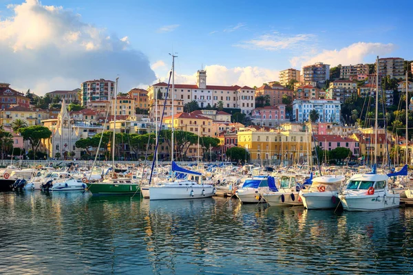 Porto Iate Cidade Imperia Uma Bela Cidade Riviera Italiana Ligúria — Fotografia de Stock