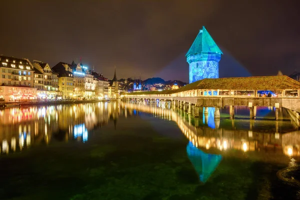 Lucerne Swiss Januari 2022 Jembatan Kapel Dan Menara Air Kota — Stok Foto