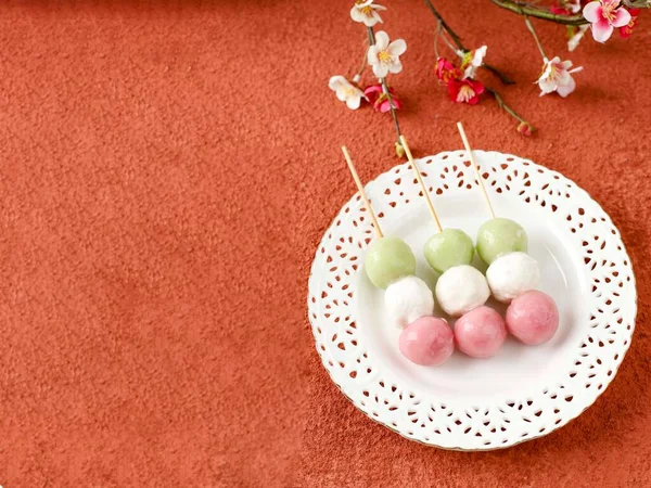 Sanshoku Dango Japanese Mochi Three Colored Dumplings Cherry Bloshoma Hanami — 스톡 사진