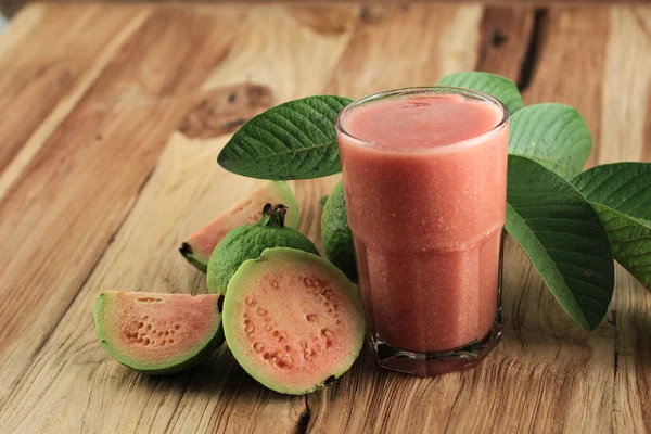 Guaven Rotsaft Auf Glas Gesundes Ernährungskonzept — Stockfoto
