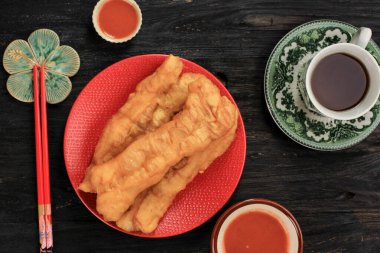 You Tiao Cakwe veya Patongo (Çin Kızarmış Köri), Çin Kızarmış Hamur veya Kızarmış Hamur Çubuğu veya Donut veya Ekmek Çubuğu
