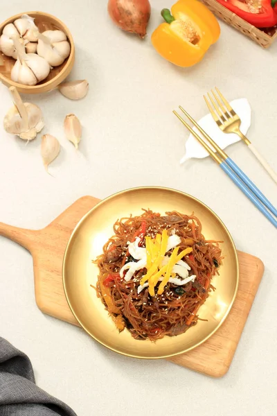 Cocina Auténtica Coreana Japchae Fideos Vidrio Fritos Con Verduras Carne —  Fotos de Stock