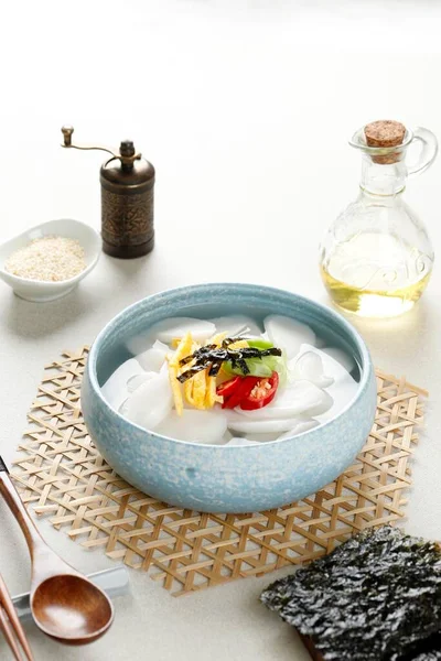 Korean Traditional Rice Cek Soup Tteokguk Sliced Ricek Cake Bar — Fotografia de Stock