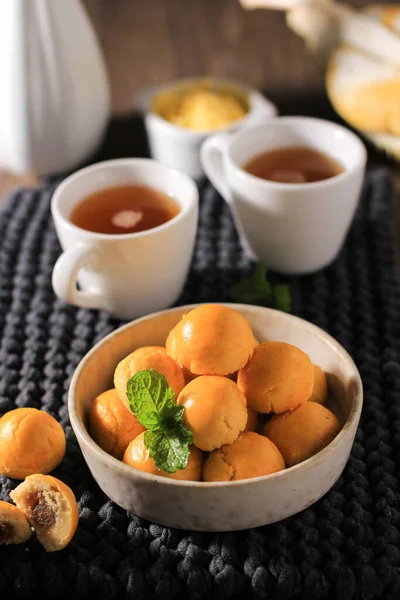 Nastar Durian Cookies Durian Jam Filling Served Brown Bowl Mint — Stock Fotó