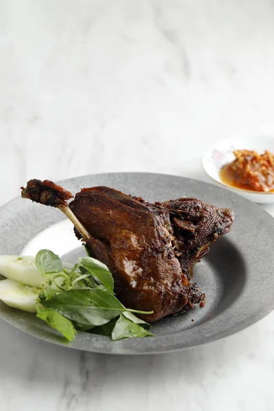 Bebek Goreng Hitam Deep Fried Duck Black Spices Popular Madura — Stok Foto