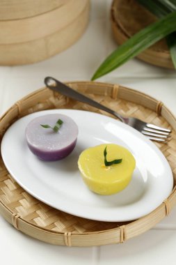 Kue Talam Jagung veya Talam Cake Endonezya 'nın tatlı tatlısıdır. Tapioka ve Rice unu, Hindistan cevizi sütü ve balkabağından yapıldı..