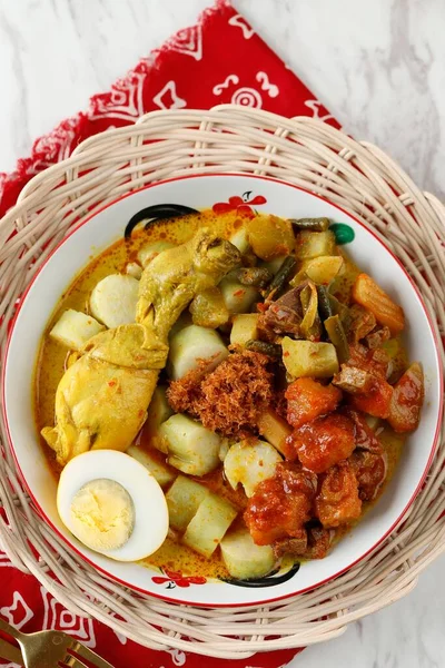 Lontong Cap Meh Indonéský Lontong Syaur Čínským Peranakan Vliv Jezte — Stock fotografie