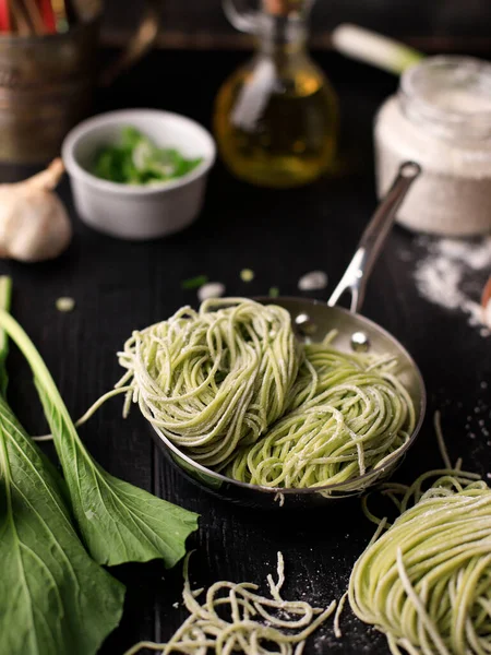Zelfgemaakte Rauwe Aziatische Groene Plantaardige Poedel Maak Home Kookproces Keuken — Stockfoto