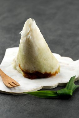 Awug Beras, Buğulanmış Pirinç unu, Shredded Coconut, ve Palm Sugar, Bandung 'dan Popular Street Food, West Java, Endonezya.