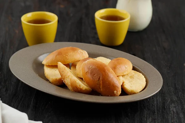 Bolo Pão Bagelen Pão Crocante Com Manteiga Espalhada Polvilhe Açúcar — Fotografia de Stock