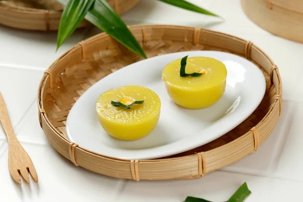 Kue Talam Jagung Ubi, Tatlı Patates ve Mısır Buharlı Kek, Endonezya ve Malezya Geleneksel Pastası 