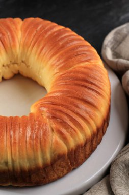 Taze pişmiş Japon Dilimlenmiş Yumuşak ve Yumuşak Ekmek, Hokaido Süt Ekmeği kadar popüler. Ev yapımı Japon çöreği.