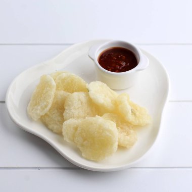 Rujak Sirki ya da Cireng Bumbu Rujak. Aci Digoreng (İngilizce: 