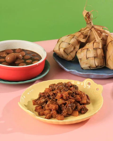 Sambal Goreng Hati Kentang Fígado Picante Quente Batatas Cozinha Tradicional — Fotografia de Stock