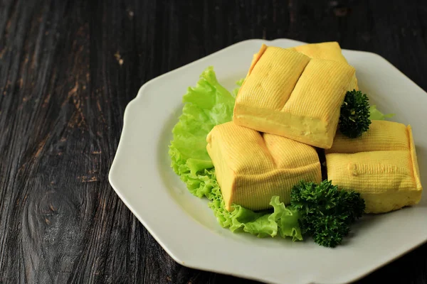 Close Fresh Made Raw Bean Curd Yellow Bandung Tofu Cutting — Stock fotografie