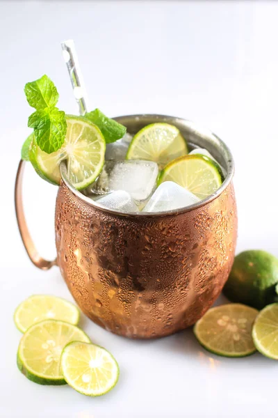 Icy Cold Moscow Mules Ginger Beer Lime Vodka Garnish Mint — стокове фото