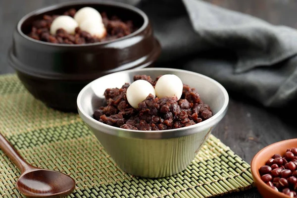 한국어 Dongji Red Bean Porridge Rice Cake Stainless Bowl — 스톡 사진