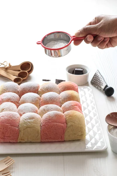 北海道産ミルクパンとして人気の焼きたてのソフト ふわふわパン — ストック写真