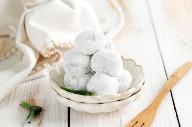 Geleneksel Japon Tatlı Atıştırmalığı, Kırmızı Fasulye Mochi, Yapışkan Pirinç Keki