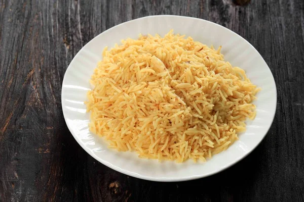 Plain Biryani Vit Tallrik Läckra Slätten Kuska Tillverkad Med Basmatiris — Stockfoto