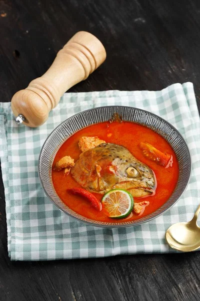 Lachsfischkopf Curry Oder Gulai Kepala Ikan Padang Minang Indonesische Traditionelle — Stockfoto