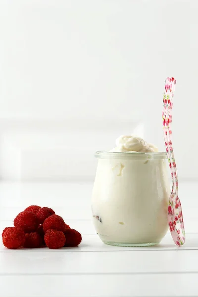 Raspberry Yoghurt Glass Jar White Wooden Table Copy Space Text — Fotografia de Stock