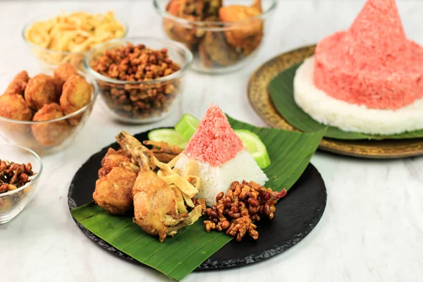 Red White Rice Called Nasi Tumpeng Same Indonesian National Flag — Stock Photo, Image