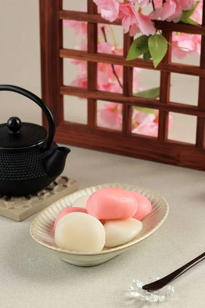 Pink White Songpyeon Baramtteok Chuseok Food Korean Thanksgiving — Stok fotoğraf