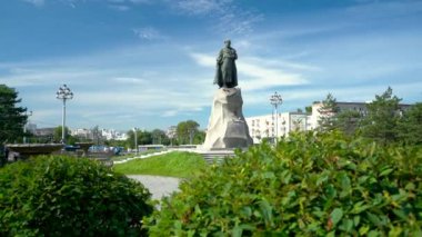 Khabarovsk istasyon meydanındaki Kaşif Yerofey Pavlovich Khabarovsk anıtı
