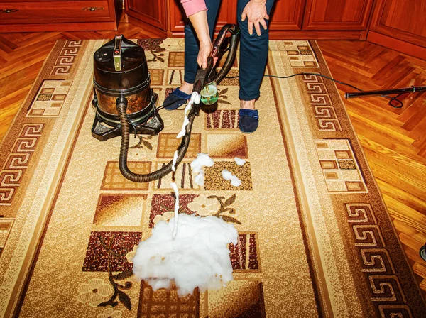 Process Cleaning Carpet Vacuum Cleaner Water Filter Woman Applies Cleaning — Stock Photo, Image