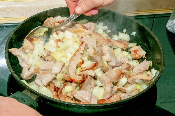 Pieces Pork Chopped White Onion Fried Hot Pan Oil Close — Stok fotoğraf