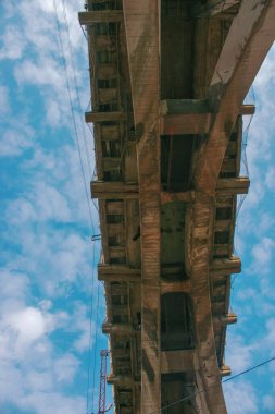 SSCB 'de inşa edilmiş eski yapısal unsurlar, Dinyeper Nehri üzerindeki demiryolu köprüsü..