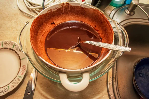 Chocolate Quente Caseiro Está Pronto Para Ser Derramado Moldes Silicone — Fotografia de Stock