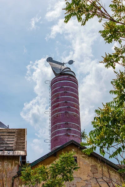 Original Chimneys Old Brewery Blue Sky Old Building Brewery City — Zdjęcie stockowe