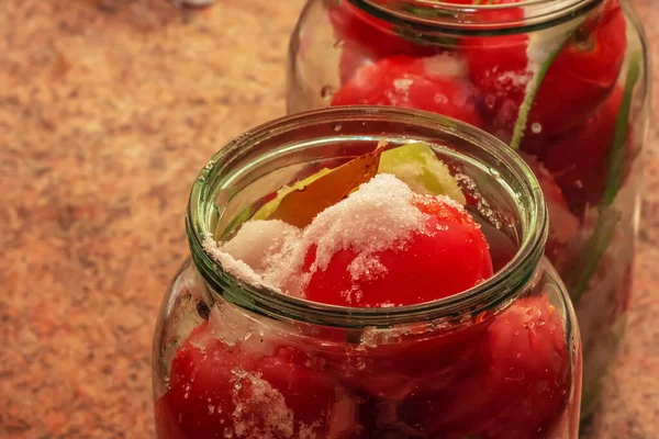 Process Preserving Tomatoes Winter Ripe Red Juicy Tomatoes Glass Jars — 스톡 사진
