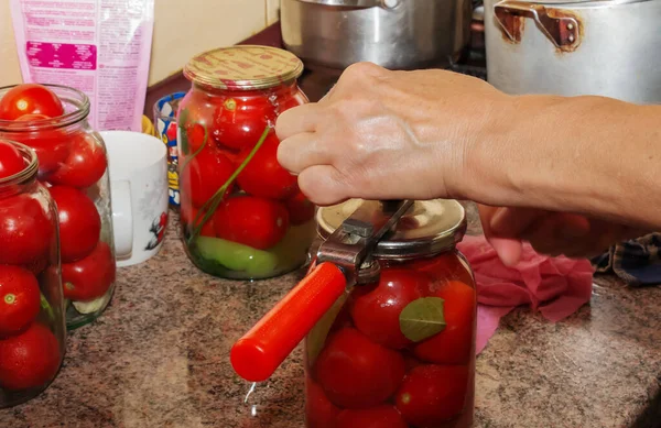 Process Preserving Tomatoes Winter Women Hands Close Lids Jars Ripe — Photo