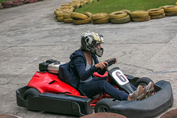 Dnipro Ukraine 2021 Karting Kart Banan Unga Positiva Åkare Kör — Stockfoto