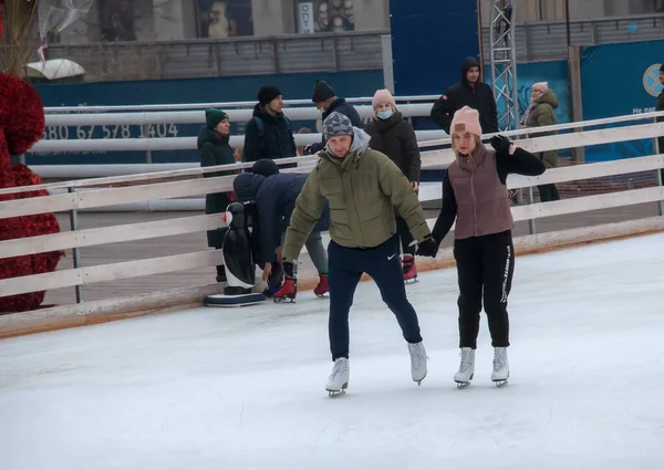 Dnipro Ukraine 2022 People Have Fun Skating Public Ice Rink — Stock Photo, Image