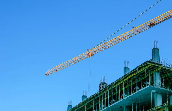 Construction Crane Blue Sky Real Estate Industry Crane Uses Lifting — стоковое фото