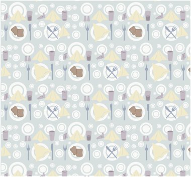 Açık mavi arka planda masa ayarlı nötr bir model. Görüntüde beyaz tabaklar, açık sarı peçeteler, bıçaklar, çatallar ve tost var..