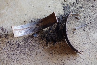 Hasarlı davul frenleri kullanılamıyor. Fren pedlerinin süresi doluyor