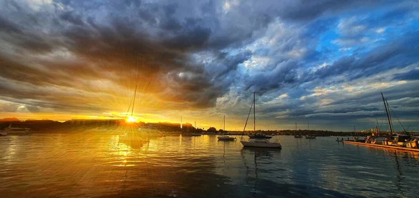 Bay Walk Sunset — ストック写真