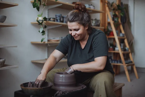Middle Aged Size Woman Creates Clay Vase Potter Wheel Pottery —  Fotos de Stock