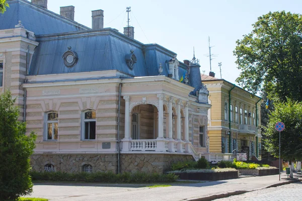 Niesamowity Zabytkowy Pałac Drohobyczu Ukraina — Zdjęcie stockowe