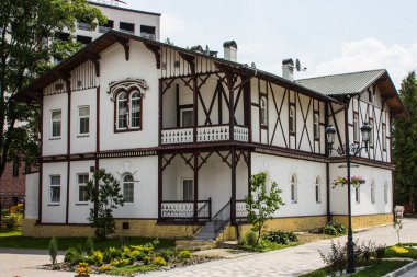 Truskavets 'teki güzel tarihi ahşap villa. Ukrayna 