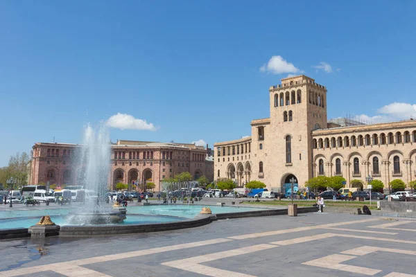 Historisch Gebouw Het Centrale Plein Van Stad Revolutieplein Jerevan Armenië — Stockfoto